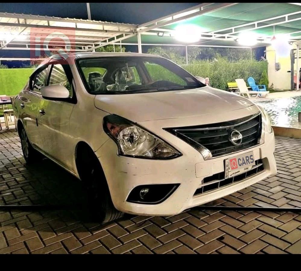 نیسان ڤێرسا